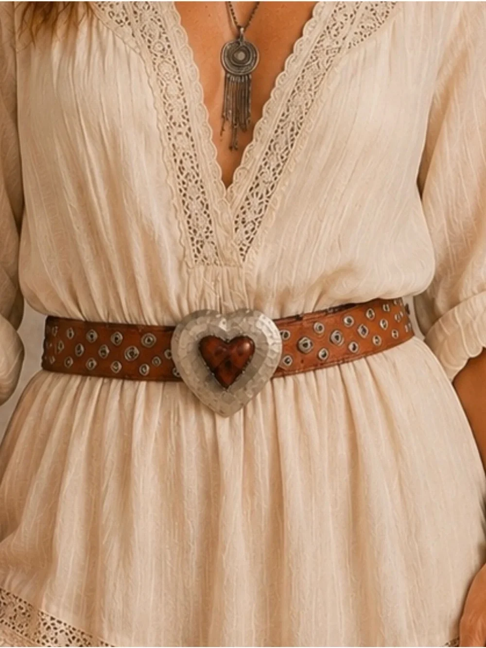 Chico’s M/L Leather Belt Heart Buckle Studded Grommet Western Boho Morocco 38”